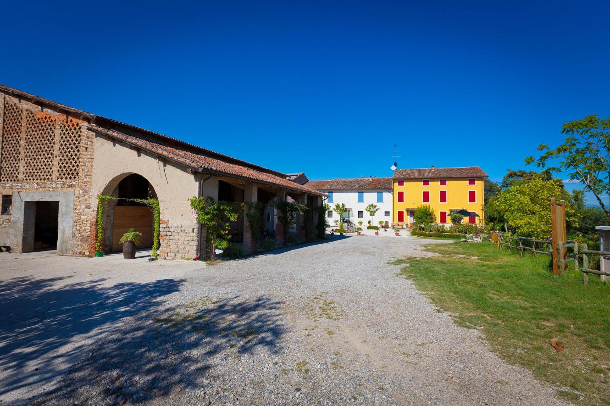 Agriturismo Con Cucina Tipica Nuova Scardua Cavriana Exterior photo
